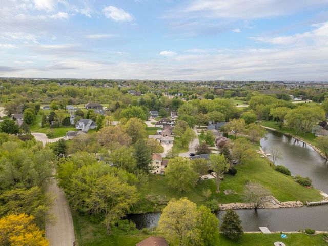 910 Juanita Avenue, Cedar Falls, IA 50613
