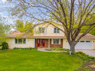910 Juanita Avenue, Cedar Falls, IA 50613