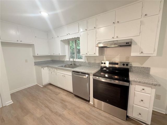 5641 Stone Court, Stone Mountain, GA 30087