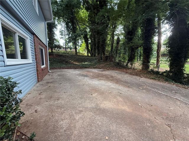 5641 Stone Court, Stone Mountain, GA 30087