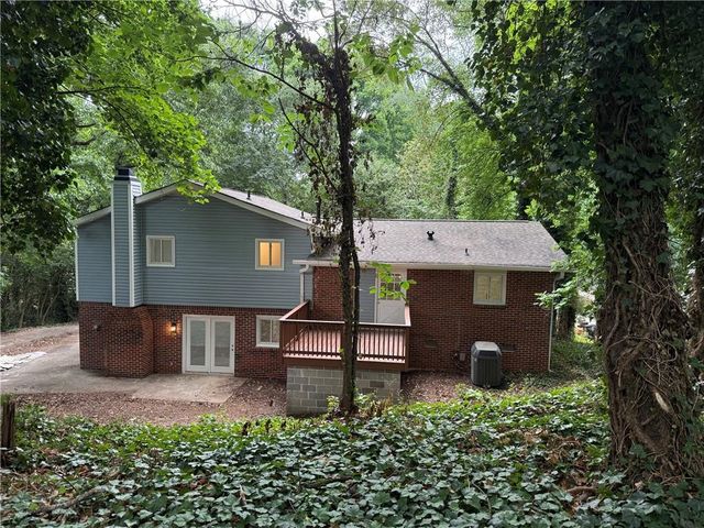5641 Stone Court, Stone Mountain, GA 30087