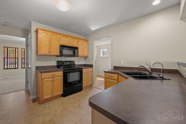 6755 Mossy Rock Court, Hamilton Twp, OH 45039