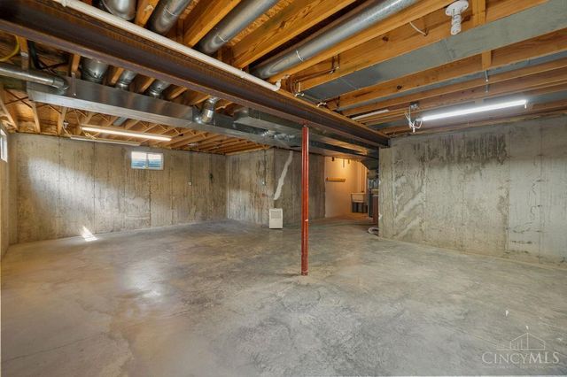 6755 Mossy Rock Court, Hamilton Twp, OH 45039