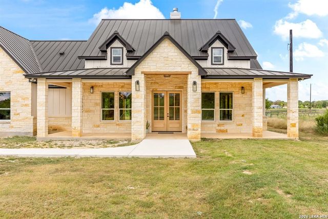 1438 Bottle Springs Rd, Bandera, TX 78003
