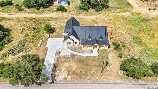 1438 Bottle Springs Rd, Bandera, TX 78003