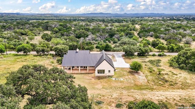 1438 Bottle Springs Rd, Bandera, TX 78003
