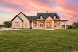 1438 Bottle Springs Rd, Bandera, TX 78003