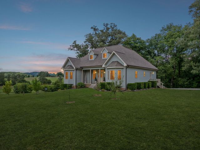 246 Akins Road, Tellico Plains, TN 37385