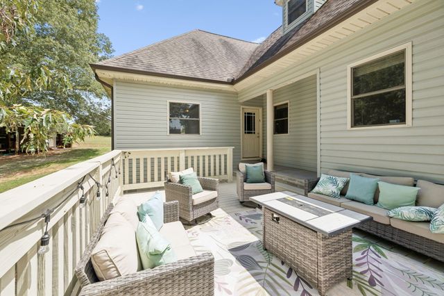 246 Akins Road, Tellico Plains, TN 37385