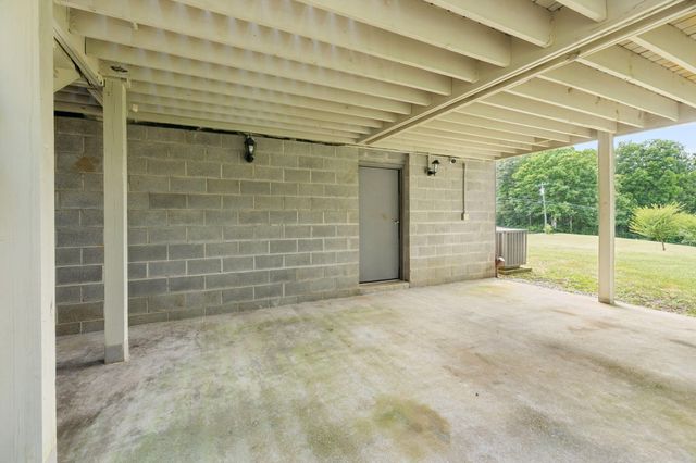 246 Akins Road, Tellico Plains, TN 37385