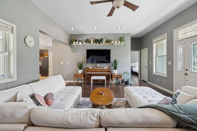 246 Akins Road, Tellico Plains, TN 37385