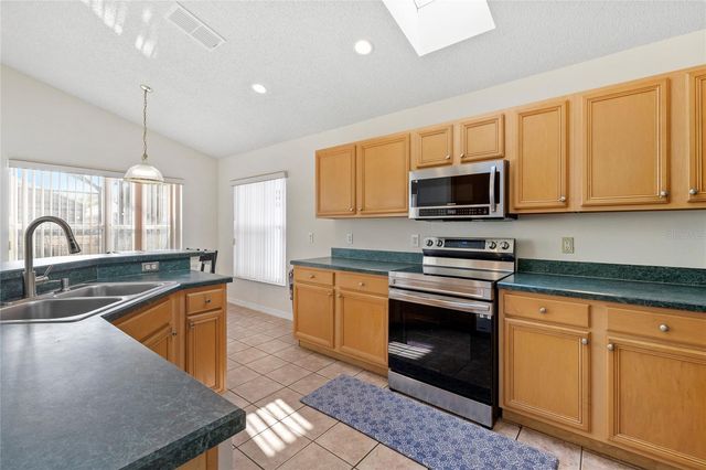 165 SENECA POINT TRAIL, Kissimmee, FL 34746