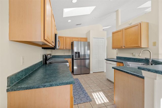 165 SENECA POINT TRAIL, Kissimmee, FL 34746