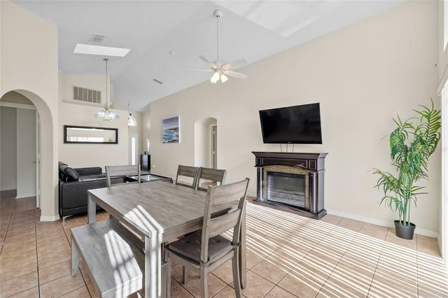 165 SENECA POINT TRAIL, Kissimmee, FL 34746