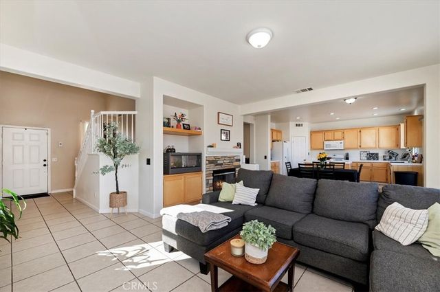 8965 Grindella Court, Hesperia, CA 92344