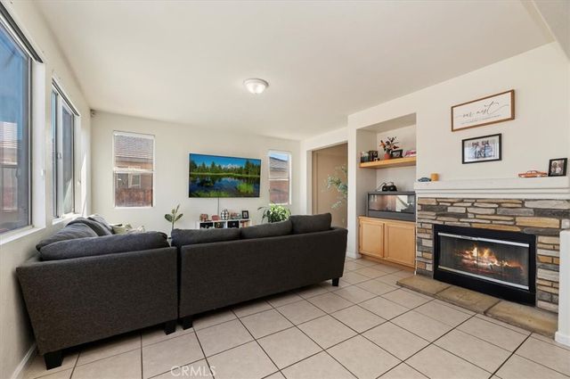 8965 Grindella Court, Hesperia, CA 92344