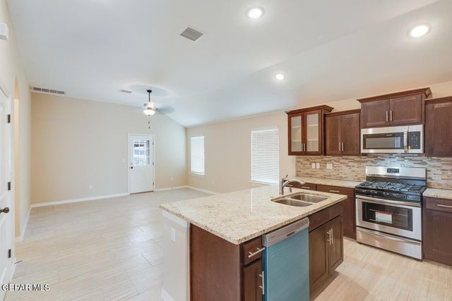 14208 Pawnee Court, Clint, TX 79836