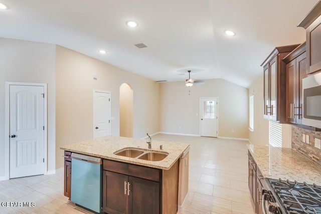 14208 Pawnee Court, Clint, TX 79836