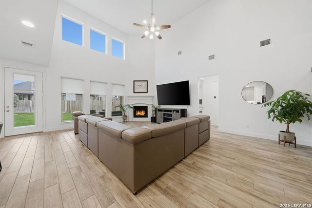 10123 Dapple Colt, San Antonio, TX 78254