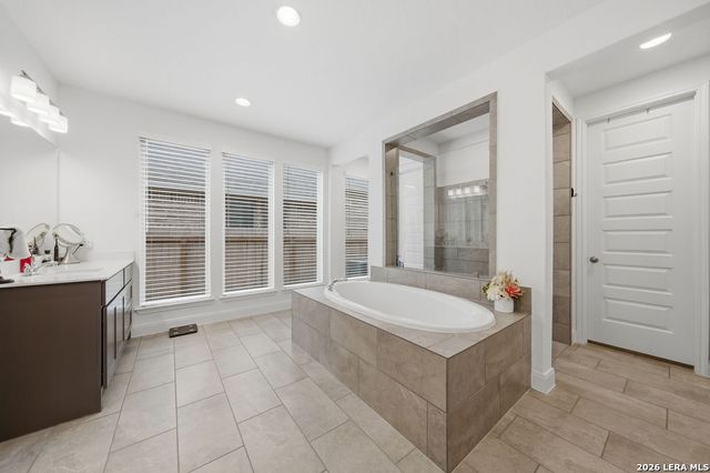10123 Dapple Colt, San Antonio, TX 78254
