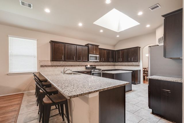18714 Deer Trace Drive, Crosby, TX 77532