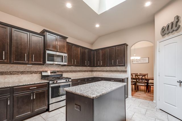 18714 Deer Trace Drive, Crosby, TX 77532