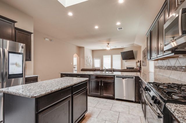 18714 Deer Trace Drive, Crosby, TX 77532