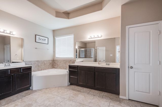 18714 Deer Trace Drive, Crosby, TX 77532