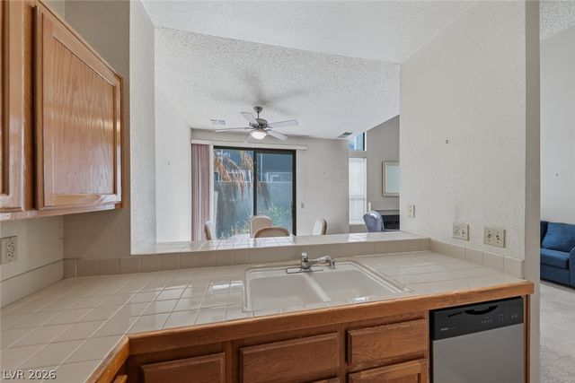 4987 Strauss Drive, Las Vegas, NV 89146