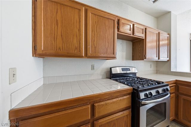 4987 Strauss Drive, Las Vegas, NV 89146