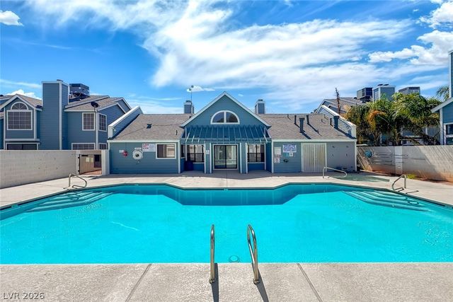 4987 Strauss Drive, Las Vegas, NV 89146