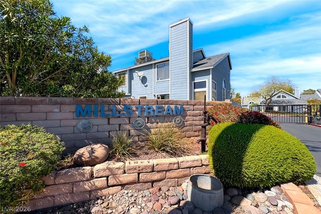 4987 Strauss Drive, Las Vegas, NV 89146