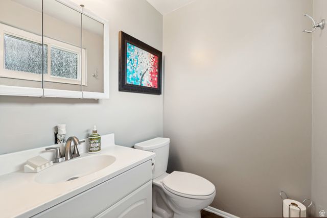7222 S ROBIN WAY, West Jordan, UT 84084
