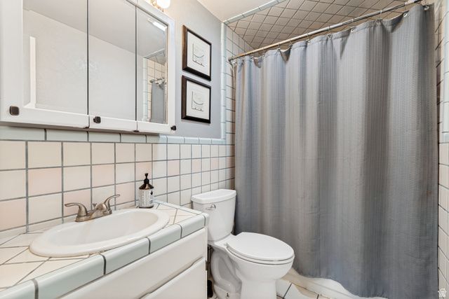 7222 S ROBIN WAY, West Jordan, UT 84084