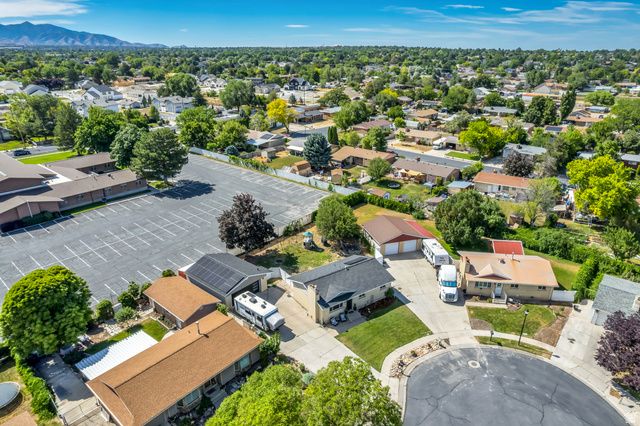 7222 S ROBIN WAY, West Jordan, UT 84084