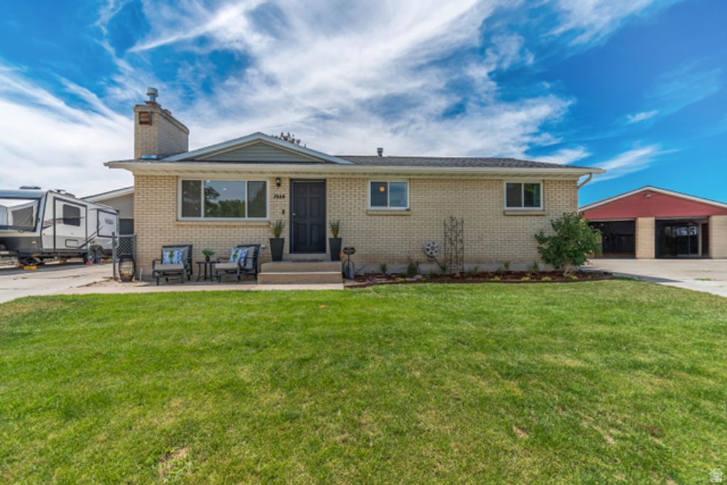 7222 S ROBIN WAY, West Jordan, UT 84084