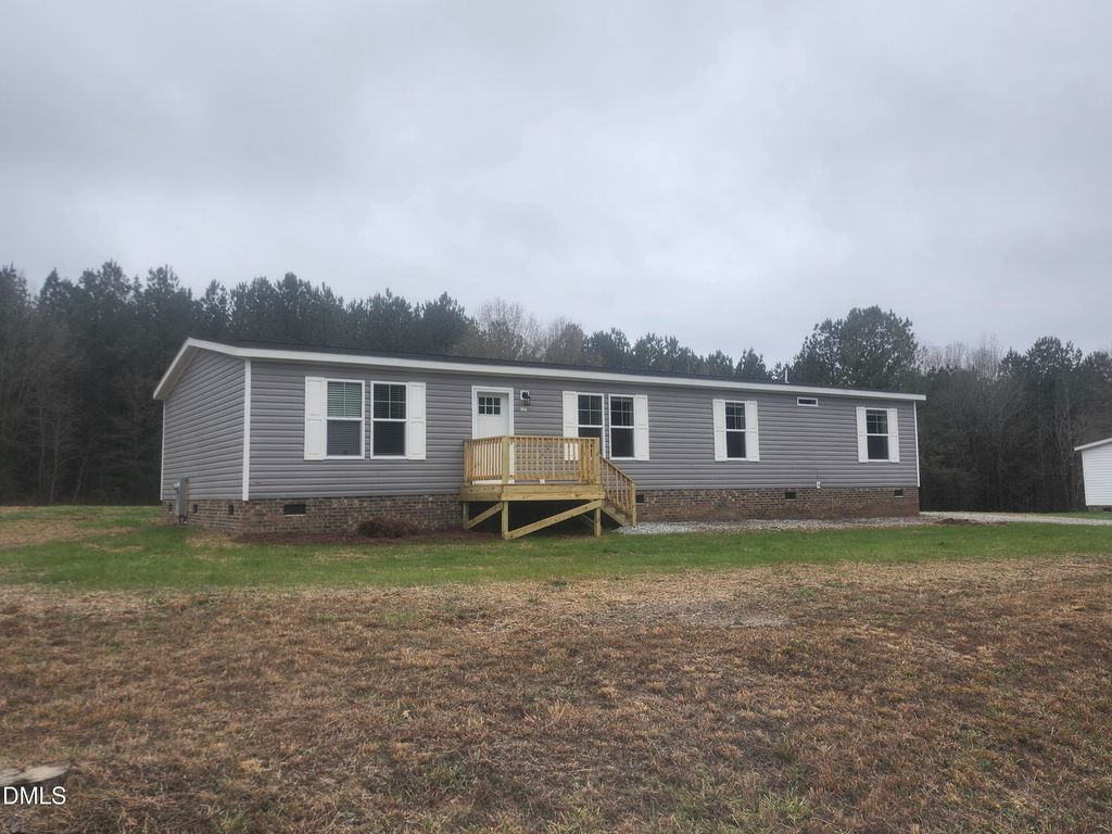 127 Sandy Plains Lane, Henderson, NC 27537