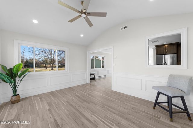 398 Fuchsia Plaza 398C, Monroe, NJ 08831