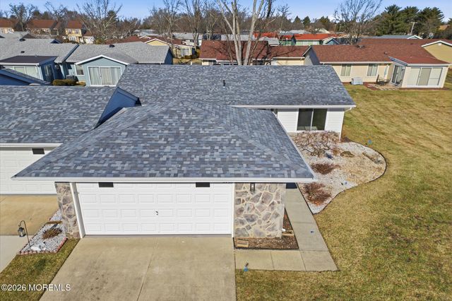 398 Fuchsia Plaza 398C, Monroe, NJ 08831