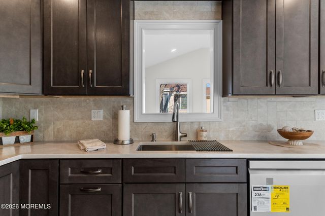 398 Fuchsia Plaza 398C, Monroe, NJ 08831