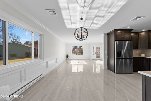 398 Fuchsia Plaza 398C, Monroe, NJ 08831