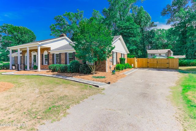 164 Friendly Drive, Wallace, NC 28466