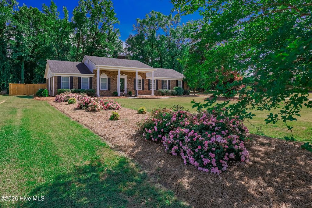 164 Friendly Drive, Wallace, NC 28466