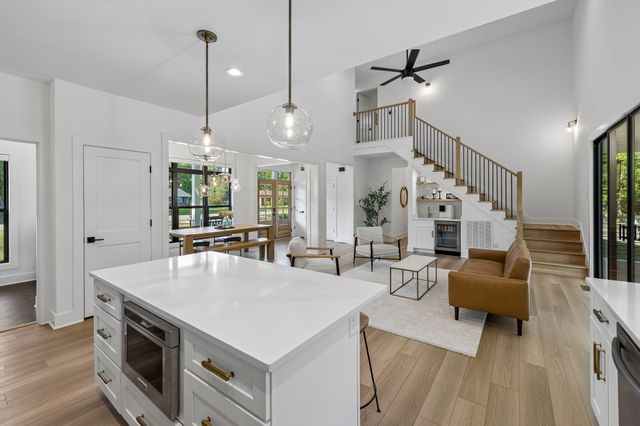 225 Derby Ln, Franklin, TN 37069