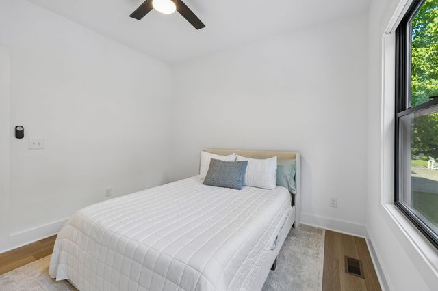 225 Derby Ln, Franklin, TN 37069