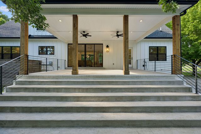 225 Derby Ln, Franklin, TN 37069