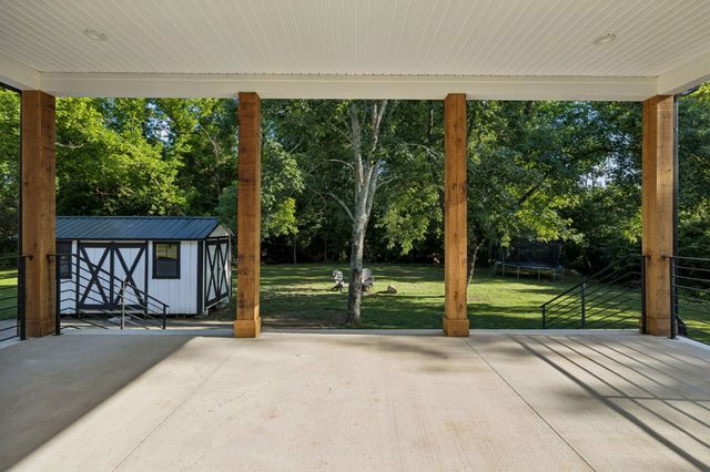 225 Derby Ln, Franklin, TN 37069