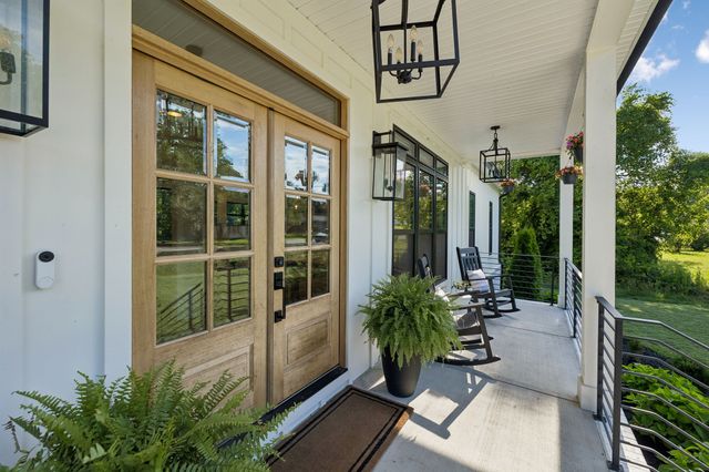225 Derby Ln, Franklin, TN 37069