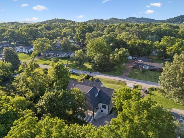 225 Derby Ln, Franklin, TN 37069