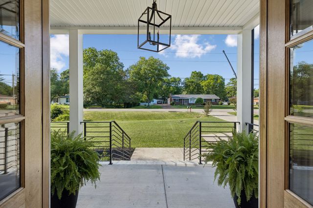 225 Derby Ln, Franklin, TN 37069
